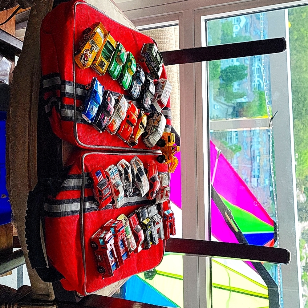 28 hot wheels. Vintage.